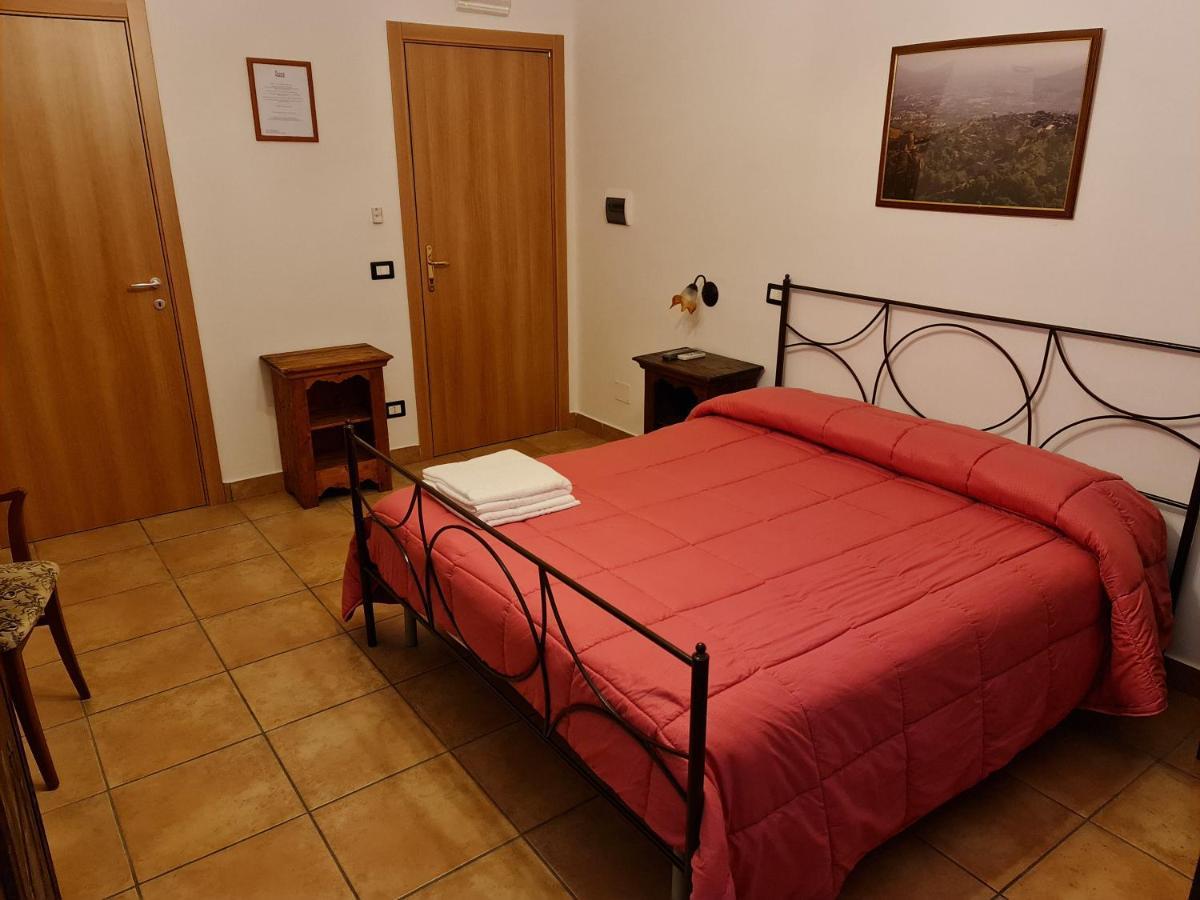 Casale Rurale Bed & Breakfast San Marco Evangelista Ngoại thất bức ảnh