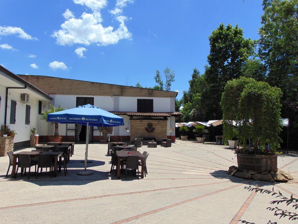 Casale Rurale Bed & Breakfast San Marco Evangelista Ngoại thất bức ảnh